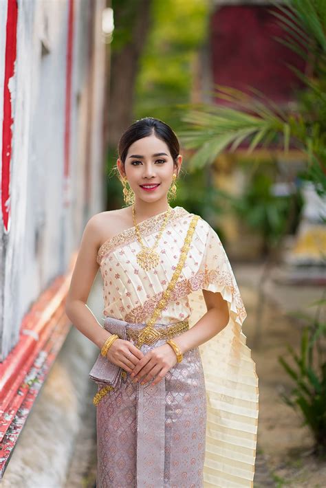 thailand traditional clothing